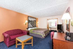 Super 8 By Wyndham Black Mountain Quarto foto